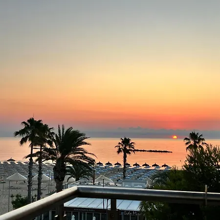 公寓 Roseto Marina Lungomare *